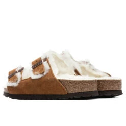 Birkenstock Women's Narrow Arizona Shearling - Mink 9 Birkenstock Women's Narrow Arizona Shearling - Mink -Fashion Clothing Store Birkenstock Narrow Arizona Shearling Mink 1001135 07 09 2021 01 3