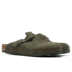 Birkenstock Wide Boston - Thyme -Fashion Clothing Store Birkenstock Wide Boston Thyme 1024721 02 02 23 Feature JP 4