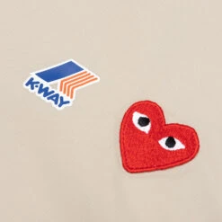 Comme Des Garcons PLAY X K-Way Le Vrai 3.0 Leon Jacket - Beige -Fashion Clothing Store Comme Des Garcons PLAY x K Way Le Vrai 3.0 Leon Jacket Beige AZ J502 051 3 02 22 2022 01 5