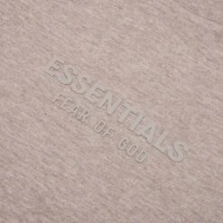 Kids L/S Tee - Core Heather 7 Kids L/S Tee - Core Heather -Fashion Clothing Store Essentials LS Tee Core Heather 785BT231024K 10 19 23 Feature KN 3