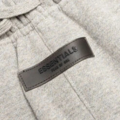 Essentials Kid's Sweatpants - Dark Oatmeal -Fashion Clothing Store Fear of God Essentials Kids Sweatpants Dark Oatmeal 785BT214613K 11 22 22 Feature NF 44