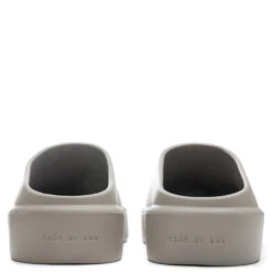 Fear Of God The California - Concrete -Fashion Clothing Store Fear of God The California Concrete FG80 100EVA 995 11 28 2021 01 4