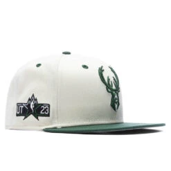 Feature X New Era NBA 9FIFTY Snapback - Milwaukee Bucks -Fashion Clothing Store Feature x New Era NBA 9FIFTY Snapback Milwaukee Bucks 70725034 02 08 23 Feature KN 5