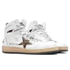 Golden Goose Women's Sky Star Star And Ankle - White/Beige 7 Golden Goose Women's Sky Star Star And Ankle - White/Beige -Fashion Clothing Store Golden Goose Sneakers Sky Star Star and Ankle White Beige GWF00230.F002193.10805 09 15 23 Feature KN 4