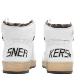 Golden Goose Women's Sky Star Star And Ankle - White/Beige 9 Golden Goose Women's Sky Star Star And Ankle - White/Beige -Fashion Clothing Store Golden Goose Sneakers Sky Star Star and Ankle White Beige GWF00230.F002193.10805 09 15 23 Feature KN 6
