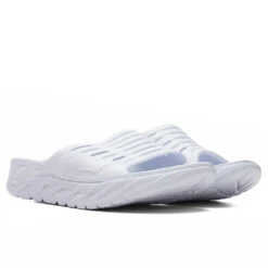 Hoka Ora Recovery Slide - White/White -Fashion Clothing Store Hoka One One Ora Recovery Slide White White 1134527 WWH 06 27 22 Feature MARY NELLE 2