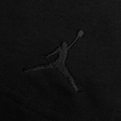 Jordan X J Balvin S/S Tee Solid - Black 10 Jordan X J Balvin S/S Tee Solid - Black -Fashion Clothing Store Jordan x Jbalvin S S Tee Solid Black FV1379 010 09 16 23 Feature JP 6