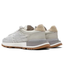 Maison Margiela Runner Evolution Sneakers - Frost -Fashion Clothing Store Maison Margiela S37WS0575 Sneaker Frost S37WS0575 P4341 H8912 08 10 2021 01 3
