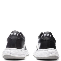 Wayne Low OG Sole Leather Sneaker - Black/White 9 Wayne Low OG Sole Leather Sneaker - Black/White -Fashion Clothing Store Maison Mihara Yasuhiro Wayne Low OG Sole Leather Sneaker Black White A08FW706 BLW 02 12 2022 01 5