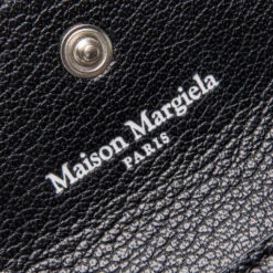 Maison Margiela Airpods Case - Black -Fashion Clothing Store Mason Margiela Airpods Case Black SA1VZ0005 P4806 T8013 OS 07 27 22 Feature JORDAN 3