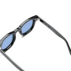 Monopoly 101 7 Monopoly 101 -Fashion Clothing Store Monopoly 101 MONO101 08 30 23 Feature KN 4