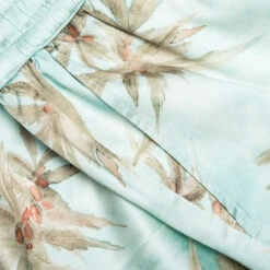 Hemp Leaves Silk Shorts - Hemp Print -Fashion Clothing Store Nahmias Hemp Leaves Silk Shorts Hemp Print SS23 W7 ST1 340 03 01 23 Feature VR 12