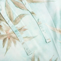 Hemp Leaves Silk Shorts - Hemp Print -Fashion Clothing Store Nahmias Hemp Leaves Silk Shorts Hemp Print SS23 W7 ST1 340 03 01 23 Feature VR 13