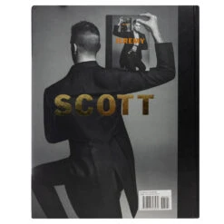 Rizzoli Jeremy Scott 9 Rizzoli Jeremy Scott -Fashion Clothing Store Rizzoli Jeremy Scott 978 0 8478 4357 2 01 01 2021 01 15