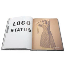 Rizzoli Jeremy Scott 11 Rizzoli Jeremy Scott -Fashion Clothing Store Rizzoli Jeremy Scott 978 0 8478 4357 2 01 01 2021 01 17