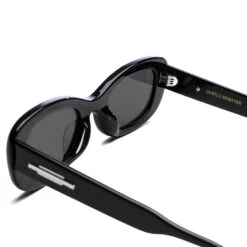 TAMBU 01 7 TAMBU 01 -Fashion Clothing Store TAMBU 01 08 23 23 Feature JP 4