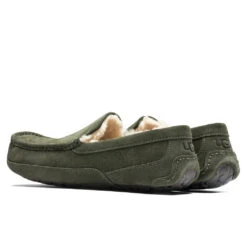 Ugg Ascot Slipper - Forest Night -Fashion Clothing Store UGG Ascot Slipper Forest Night 1101110 FRSN 12 11 22 Feature JM 5