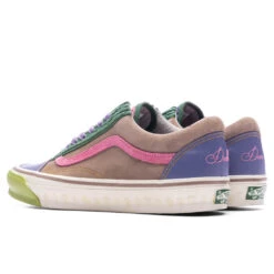 Feature X Vans Vault OG Old Skool LX Double Down - Multi -Fashion Clothing Store Vans Vault x Feature UA OG Old Skool LX Double Down Multi VN0A4P3XBMB 08 08 23 Feature VR 3